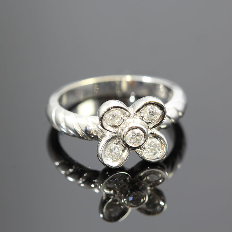 18k White Gold Diamond Flower With Rope Shank Design Ring (.40ct)