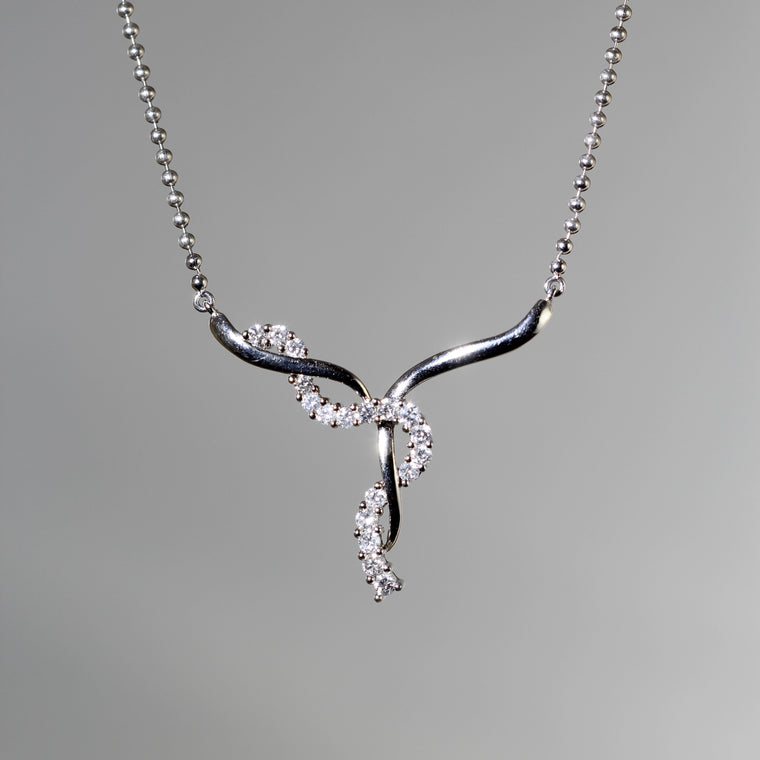 14k White Gold & Diamond Drop Twist Necklace (.50ct)