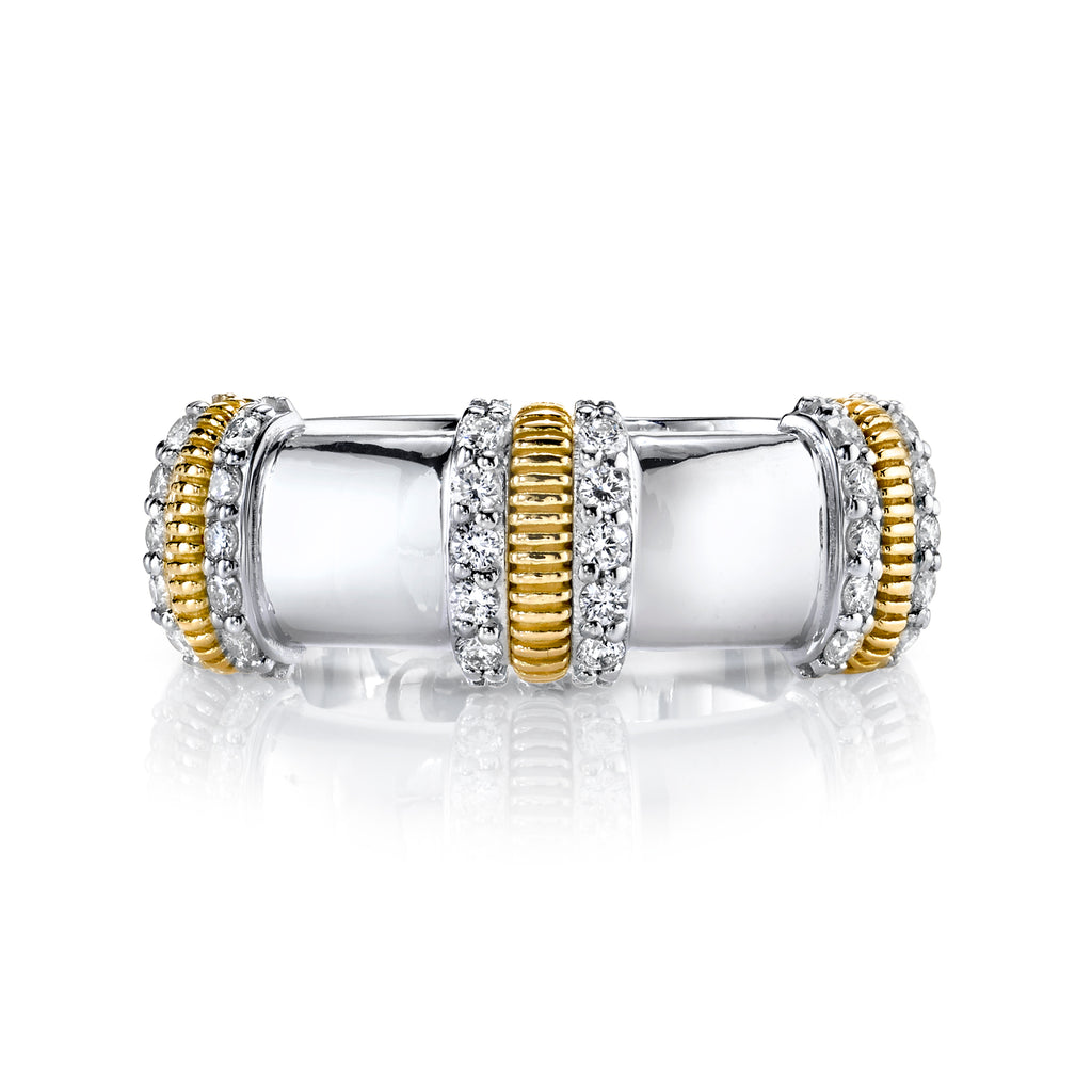 SST01006- SS STRIE RING W/ 18KY DETAIL