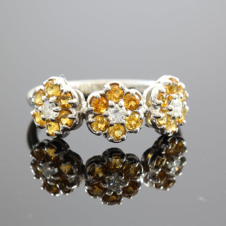 18k White Gold 3 Flower Citrines Ring